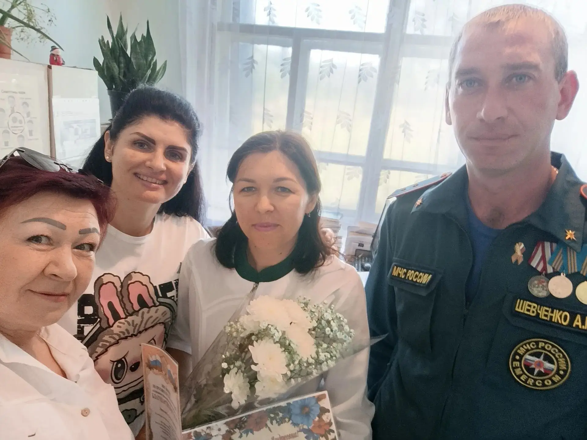 Ангелы в белых халатах
В преддверии Дня медицинского работника сотрудники Сельского Дома культуры х.