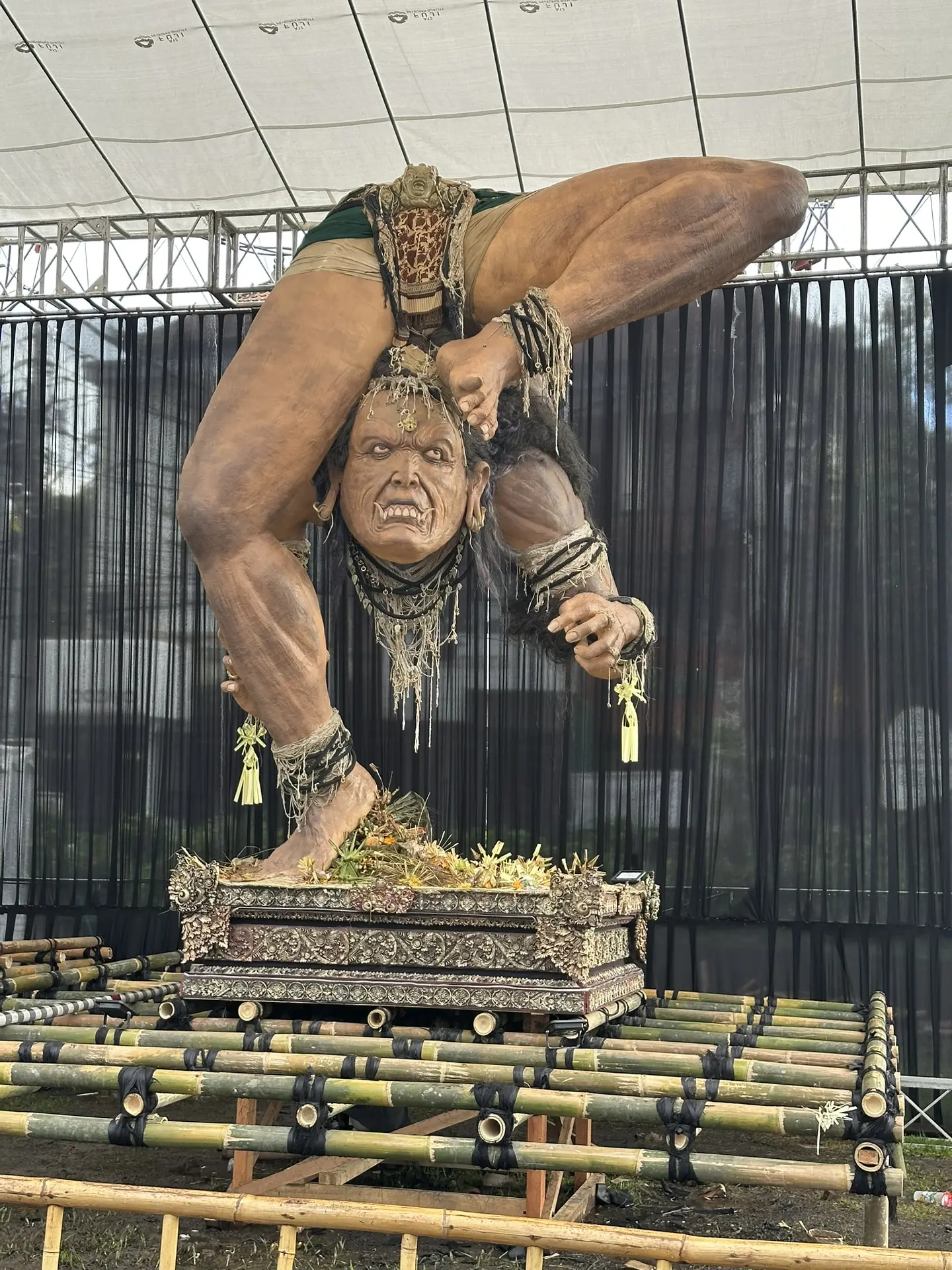 Сегодня на Бали — День тишины (Nyepi) 🤍  Сразу скажу: все посты, которые сегодня будут — я написала 