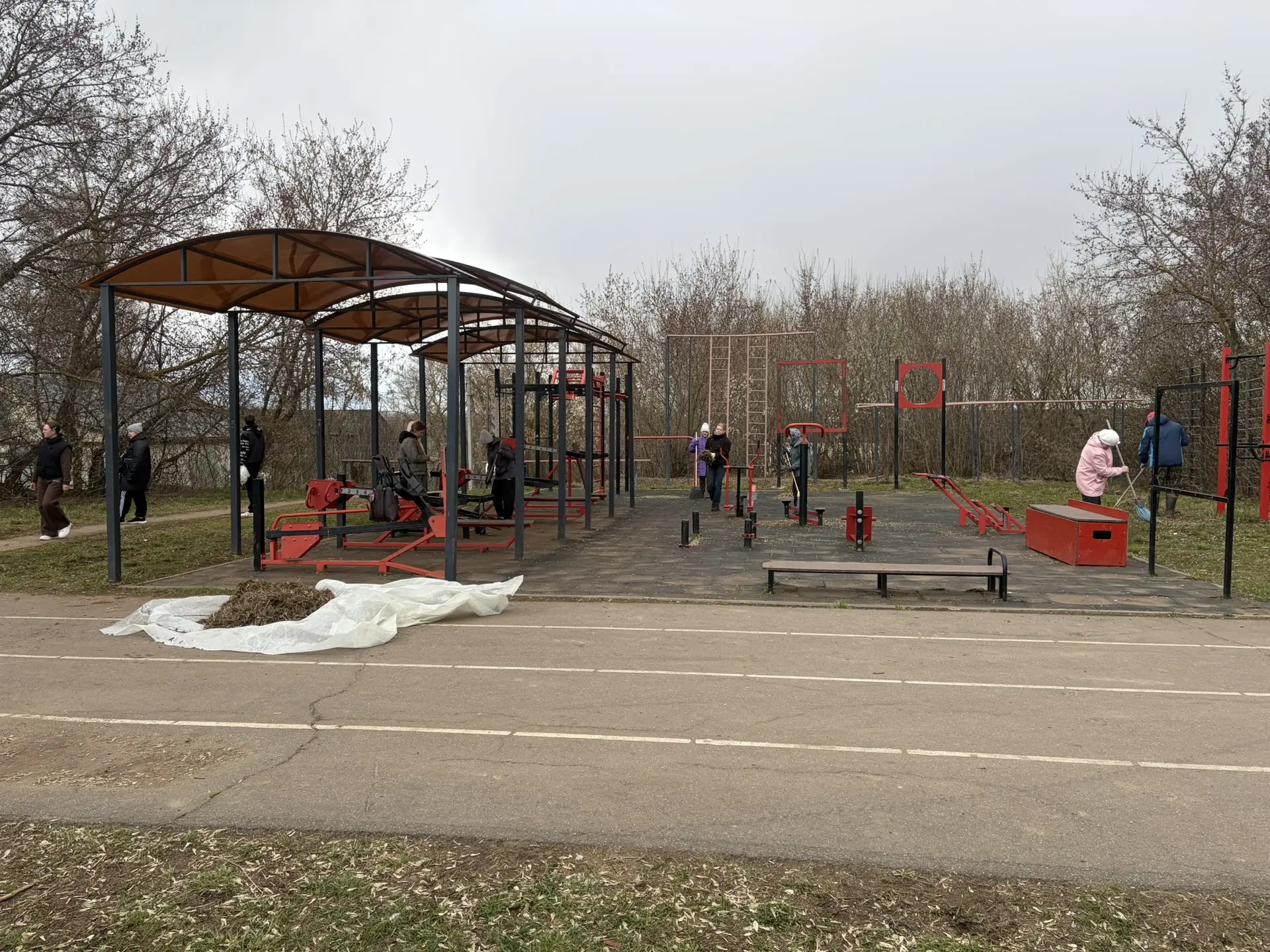 🌿 Наша школа присоединилась ко Всероссийскому экосубботнику!