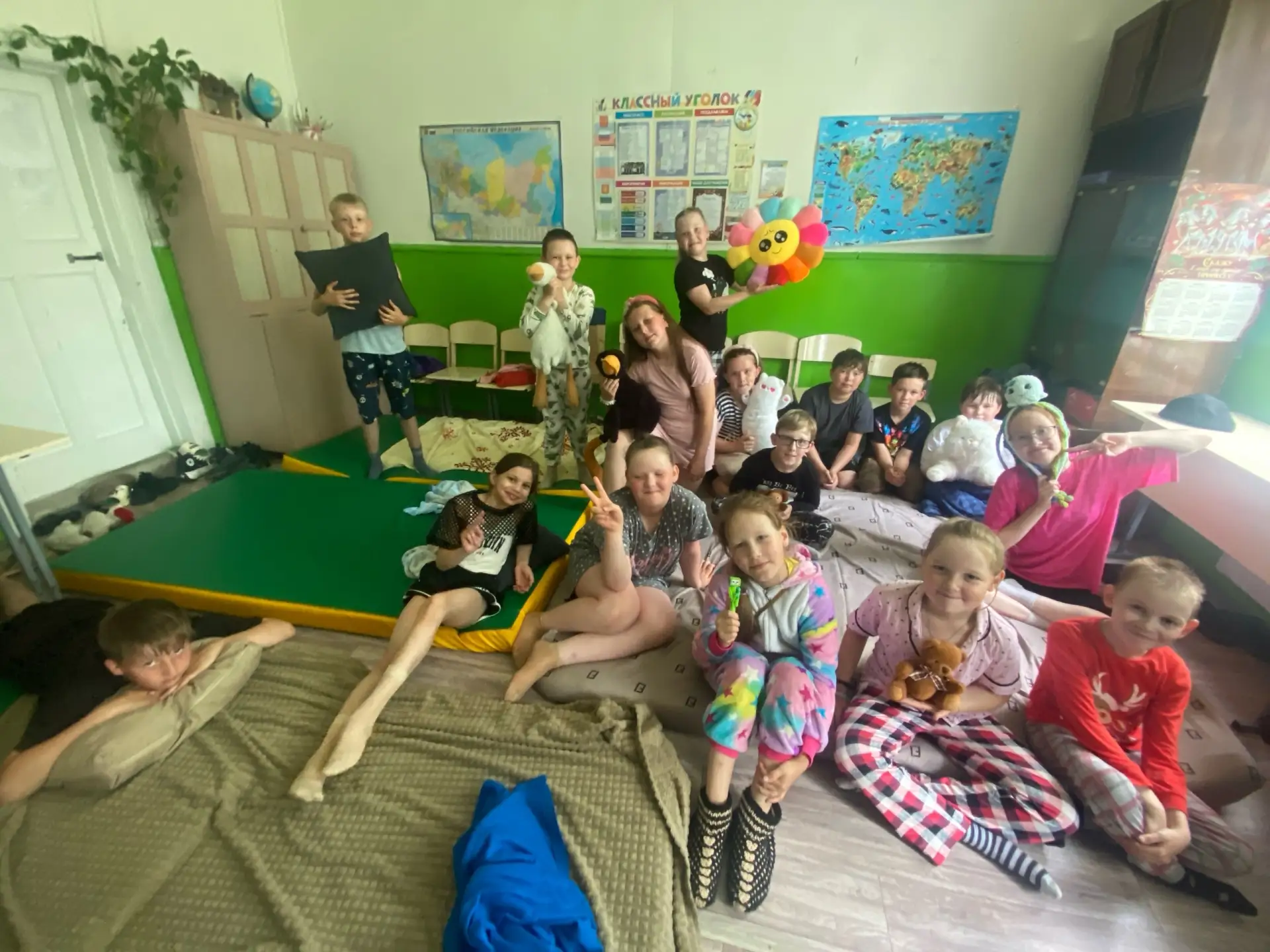 «Наследники ЕДИНСТВА» на пижамной вечеринке!

Завершилась ещё одна незабываемая смена в нашем летнем