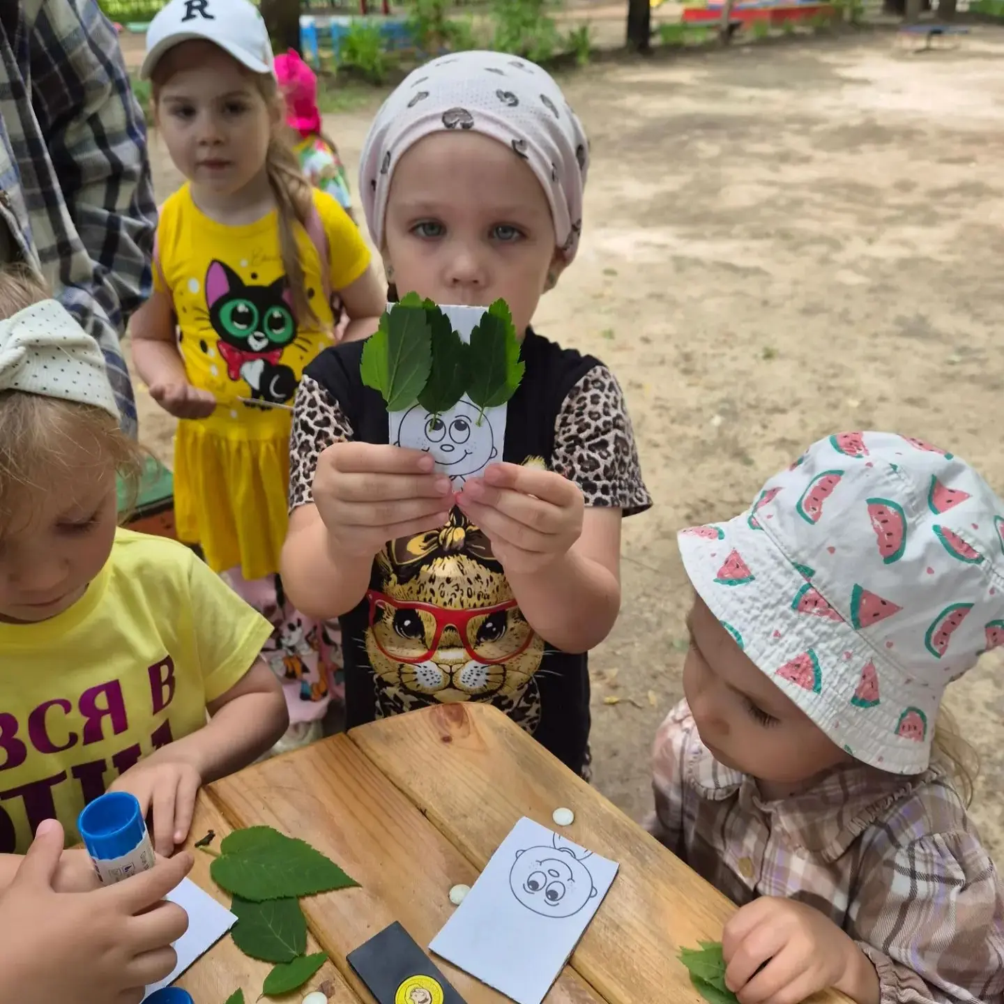🍃 🎨  Чем заняться с детьми в жаркий летний день? Конечно творчеством!

Студентка педагогического к