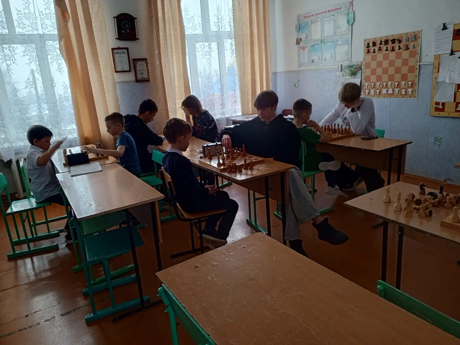 В шахматном клубе "Гамбит" идет подготовка команды на 3 этап республиканского турнира Б...