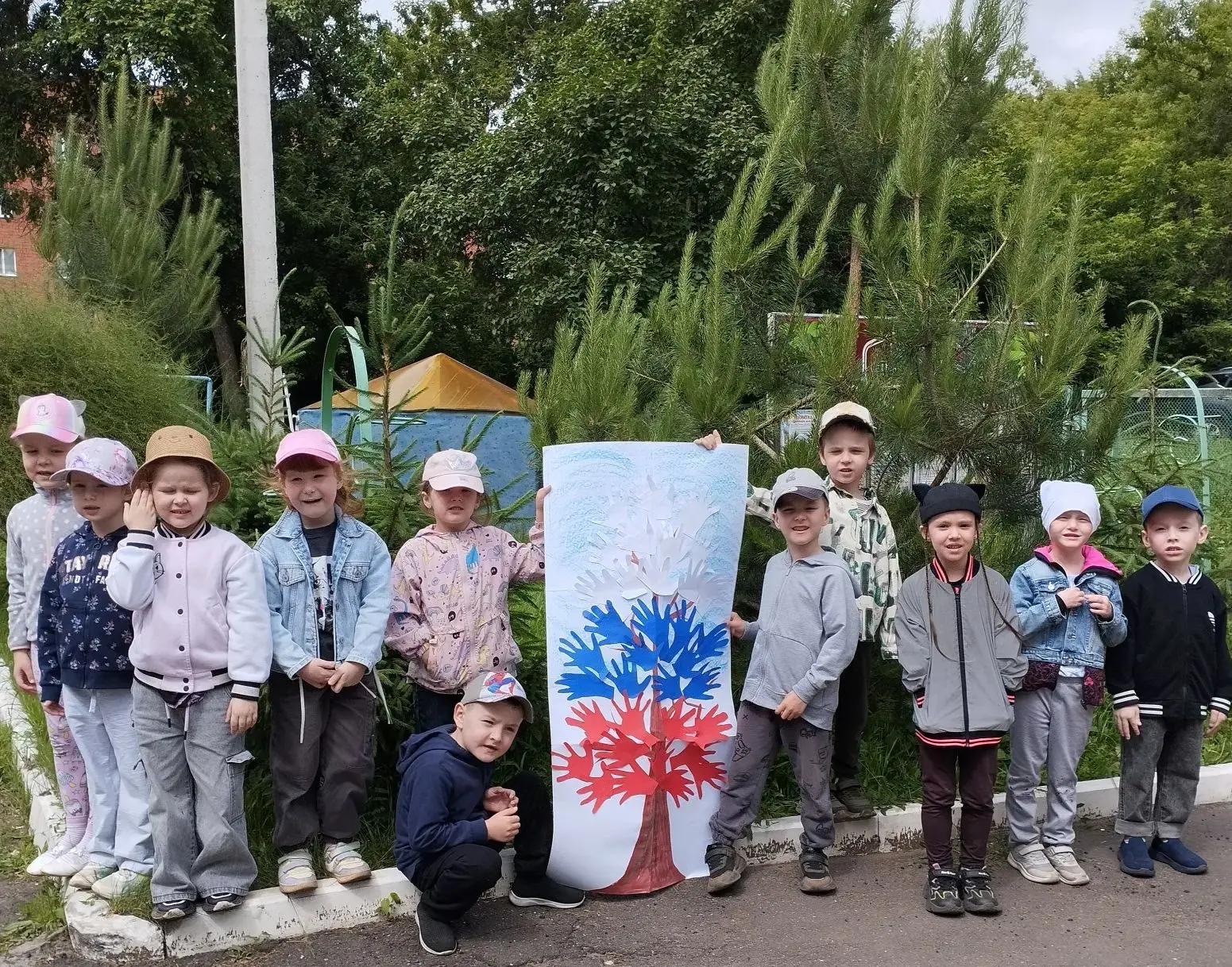 В группе Калинка прошёл квест "Символы России", посвященный празднику День России

#ДетиСемьяРодина