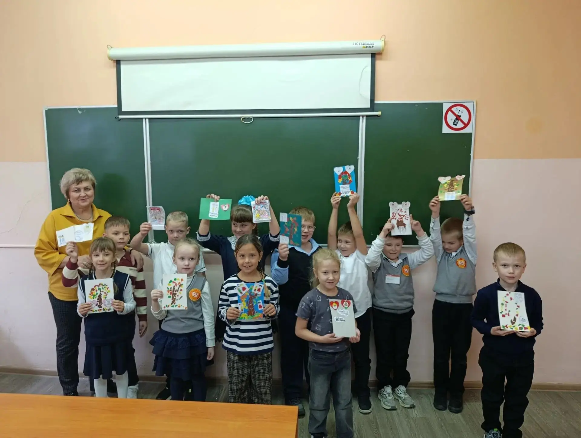 1 октября — Международный день пожилых людей. Сегодня в нашей школе было особенно тепло...