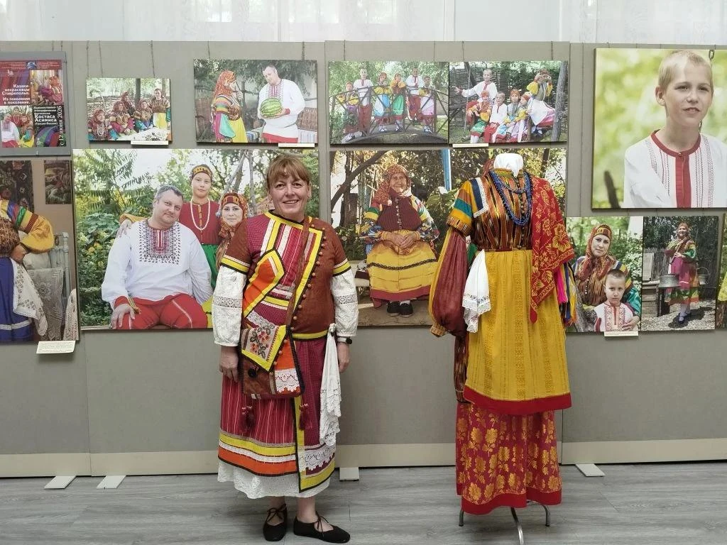 Фотовыставка Костаса Асимиса «Казаки - некрасовцы Ставрополья. Из поколения в поколение» сегодня зав