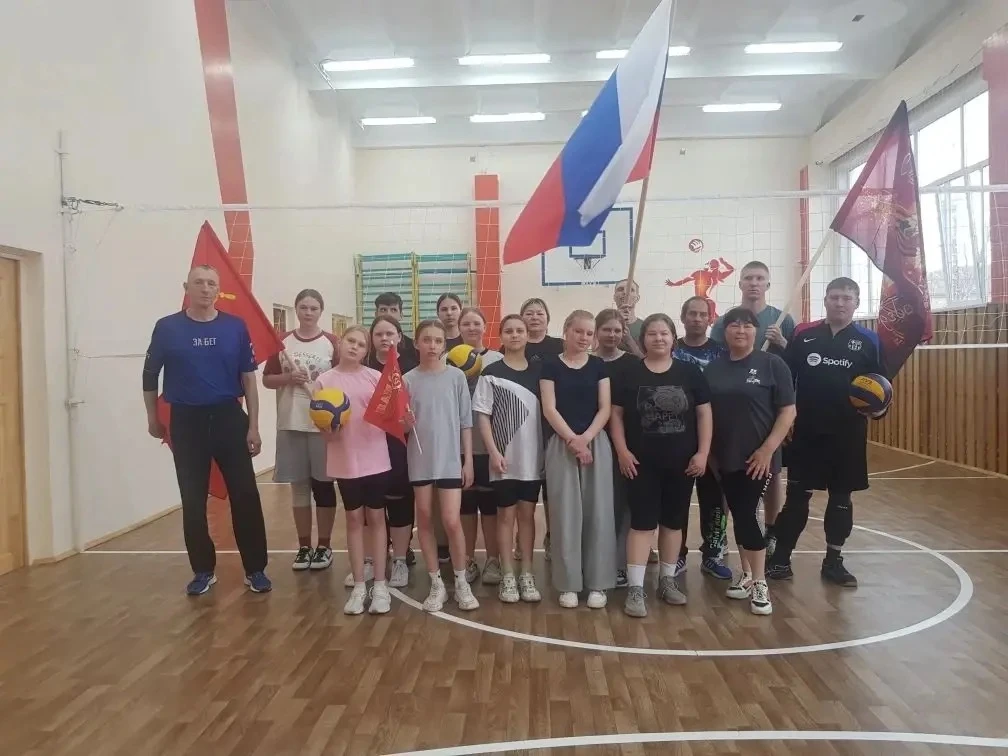 💥Начались матчевые встречи по волейболу, посвященные празднования Дня Победы. 
Первый тур сборная ш