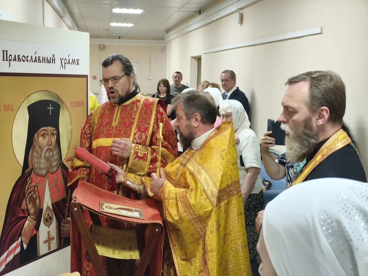 Сегодня в Храме Евгения (врача) Боткина, расположенном на территории больницы Плетнёва,...
