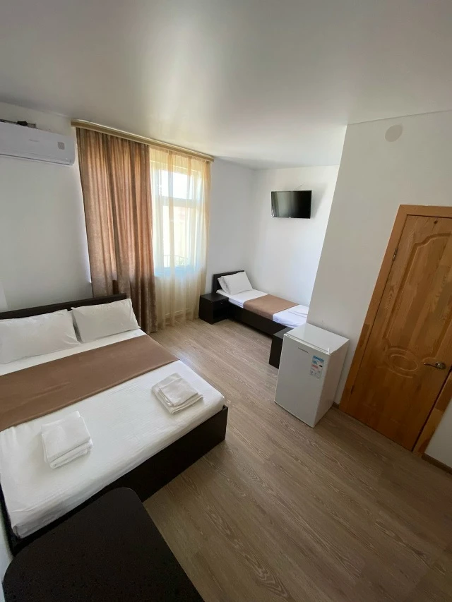 #КРЫМ #БЕРЕГОВОЕ  ул.Черноморская, 20    🏠Гостевой дом Alexandra - уютное место для семейного отдыха