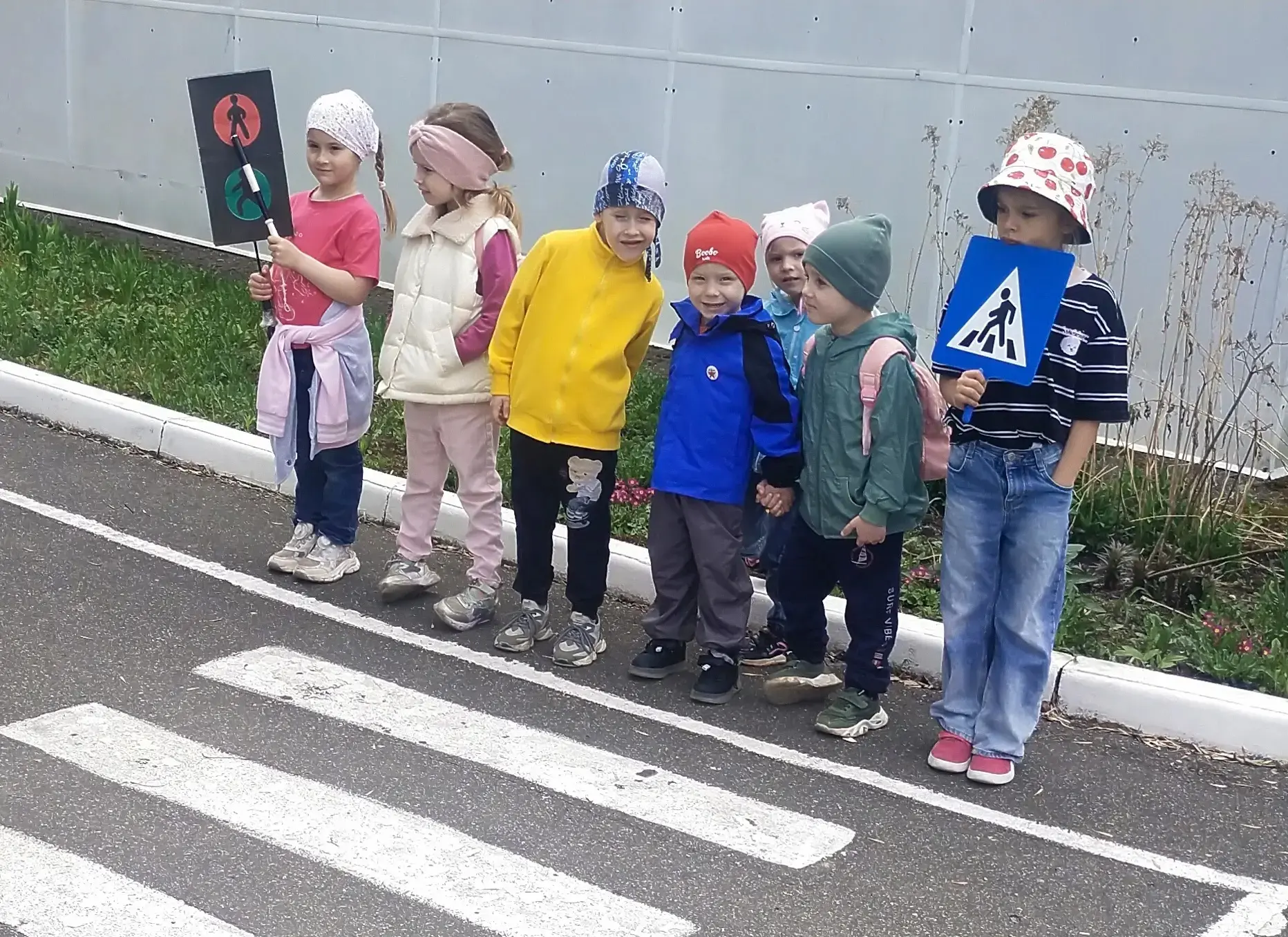 Направленность "Безопасность" 👮
🚦В рамках недели посвященной правилам дорожного движения, дети из 