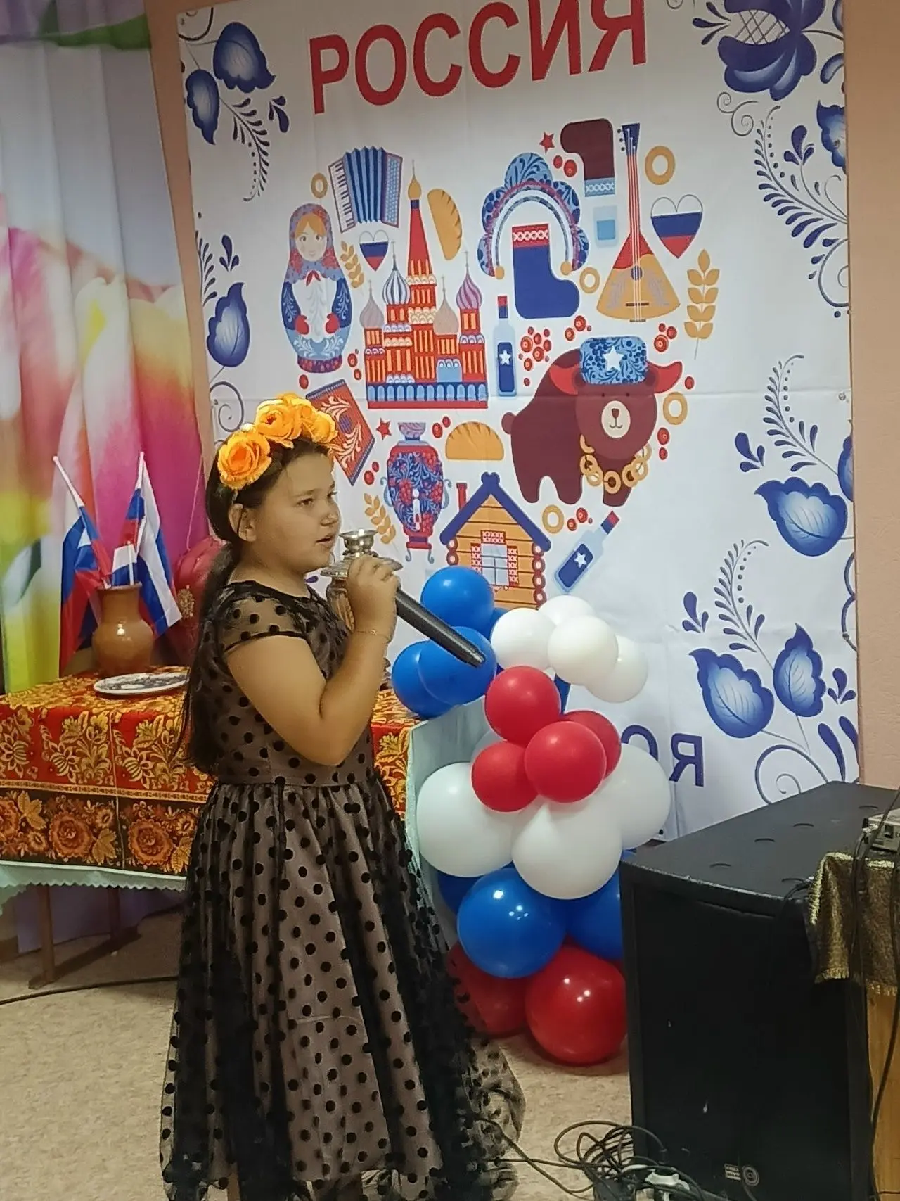 В Коневском сельском Доме культуры состоялась музыкальная гостиная «Диво дивное, песня ...
