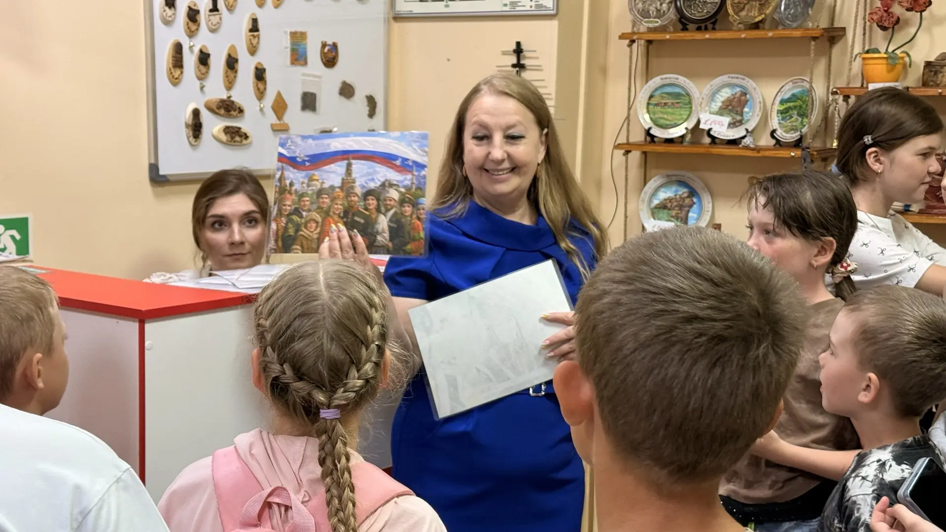 🇷🇺 День России в музее: как это было!

Праздничный день воспитанники нашего пришкольного лагеря пр