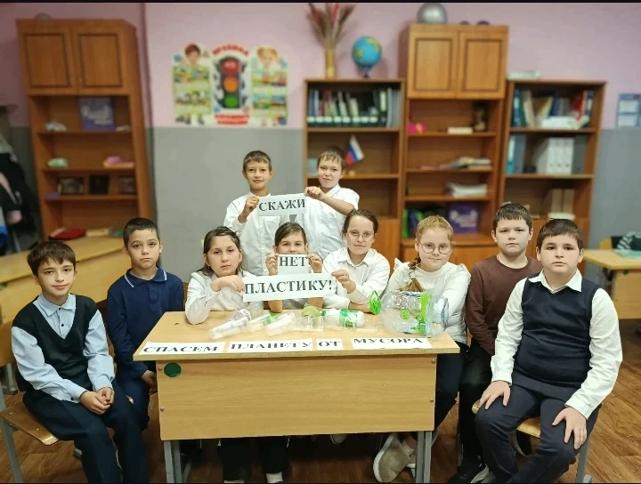 15 сентября в  рамках проекта "Бережная школа" в 3 Г классе прошла деловая игра - трени...