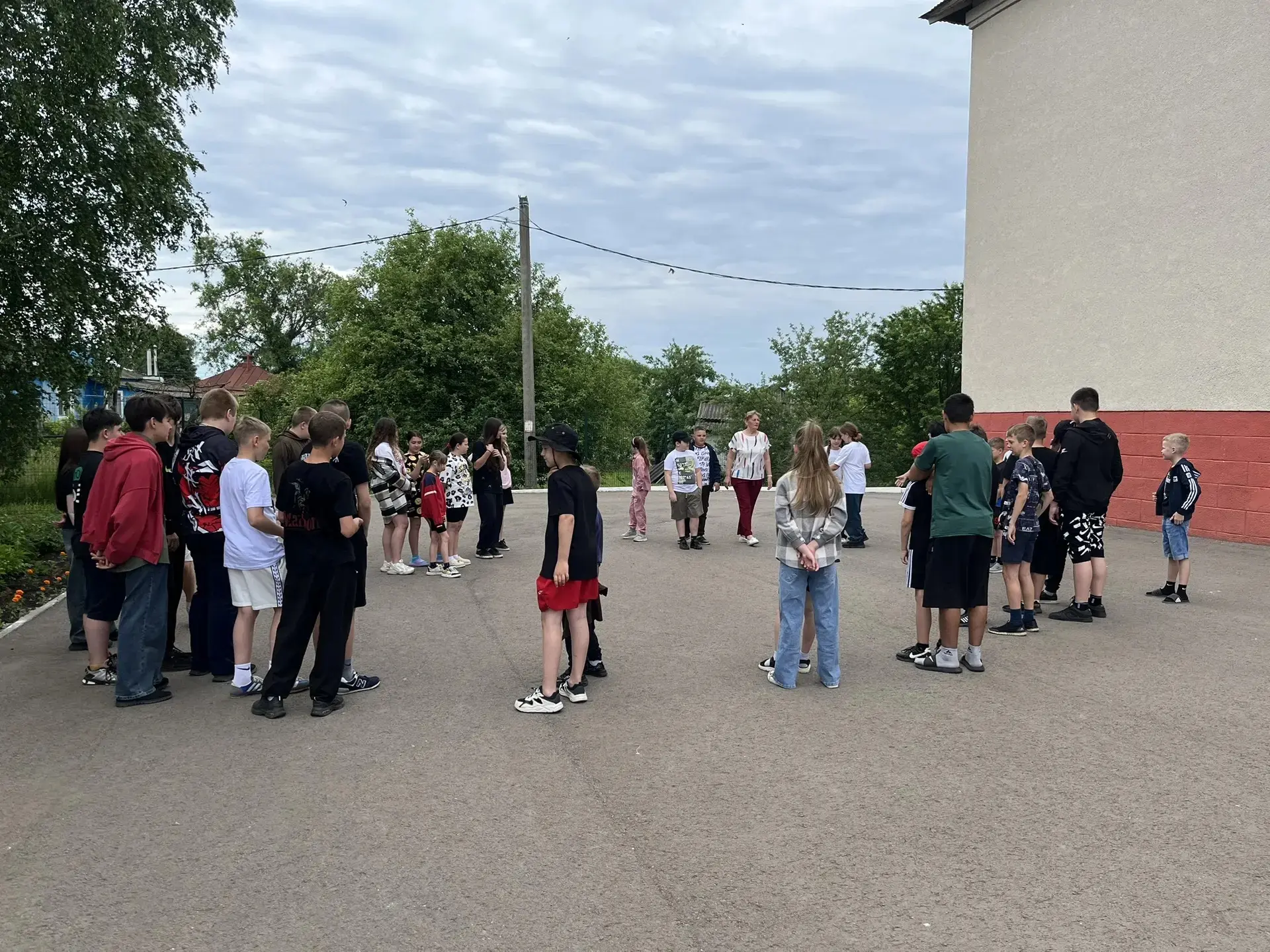 ✨ Четвертый день в Экограде: театральное волшебство, море смеха и дух приключений! 🚀🏕️