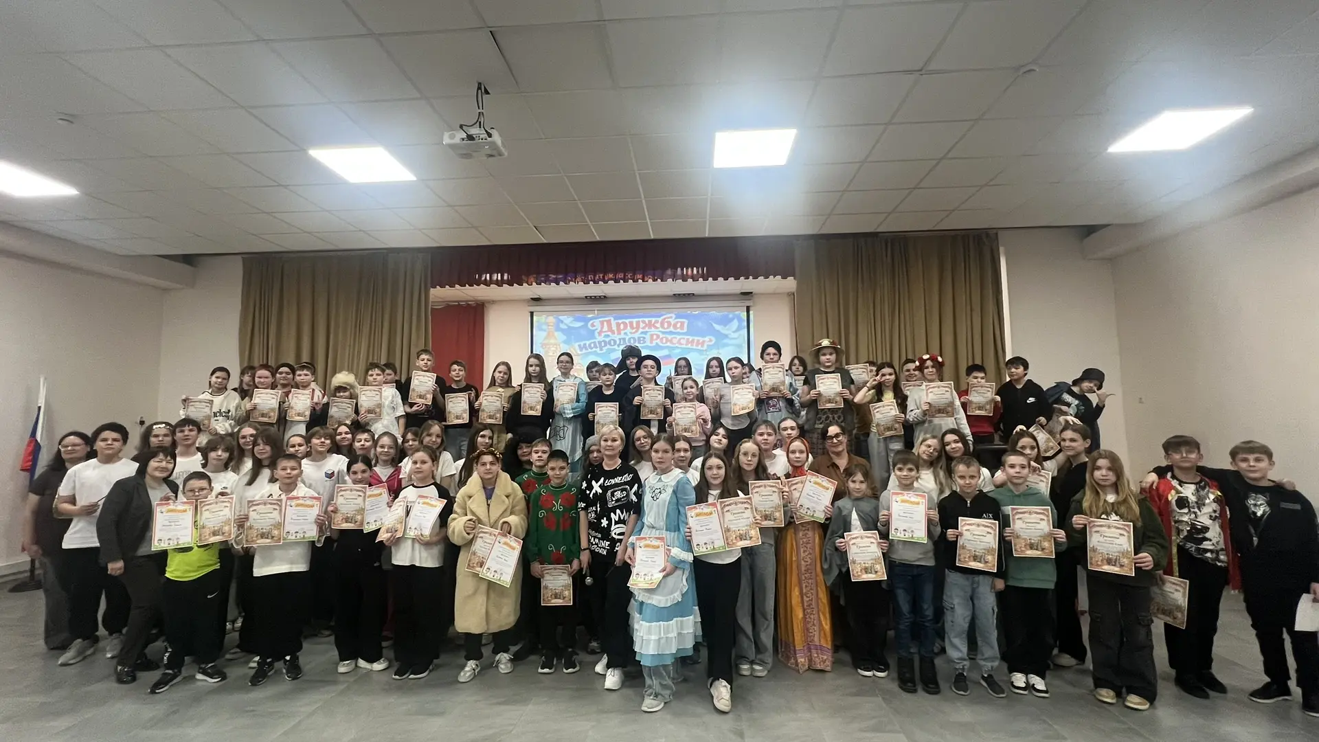 ✨ Слёт пятиклассников «Дружба народов России» продолжился яркими и творческими событиями! ✨  После в