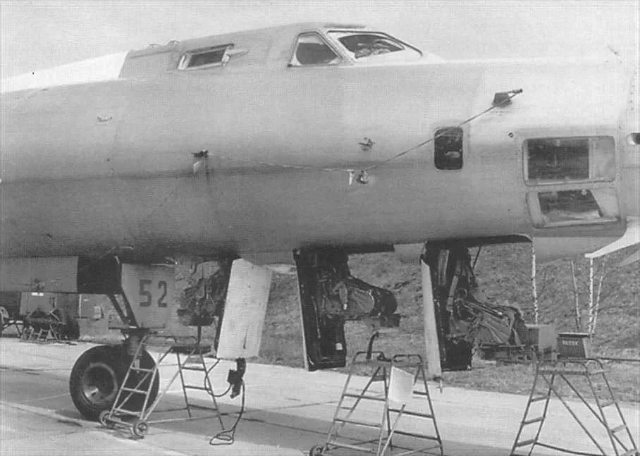 Ту-22 был весьма оригинальной машиной. Первый отечественный сверхзвуковой дальний бомба...