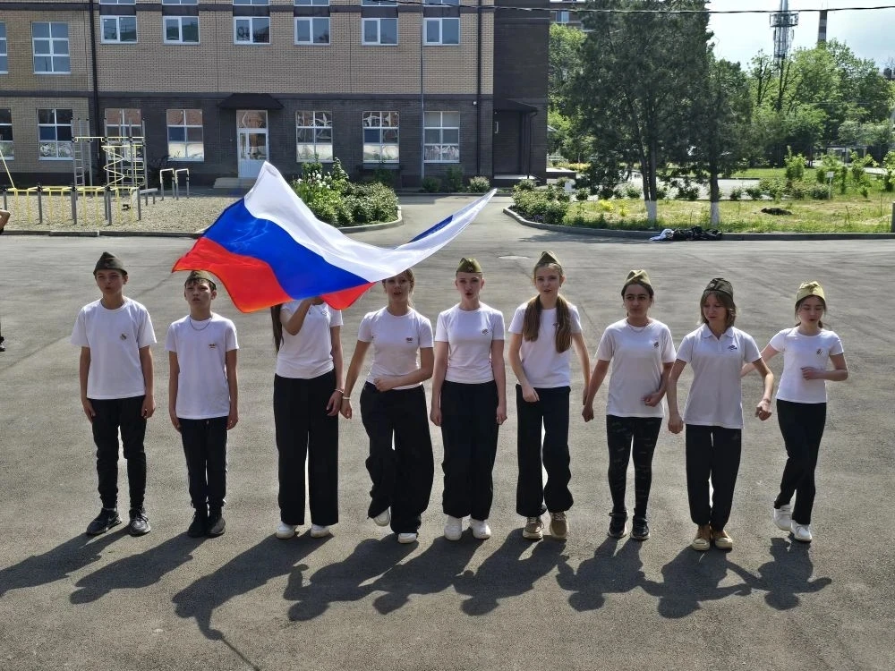 🇷🇺 В Афипском лицее с размахом прошла «Зарница-2026» для 5–10 классов 💥  8 мая, в канун великого Дня