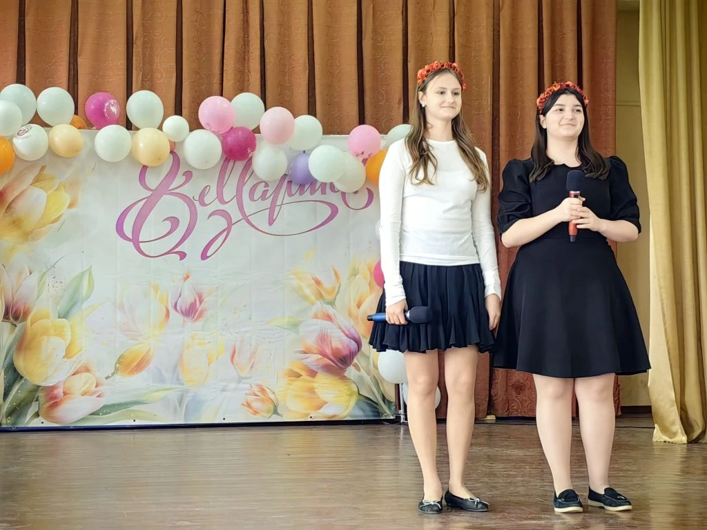 💐 В нашей школе прошел замечательный концерт, посвященный Международному женскому дню! Творческие ко