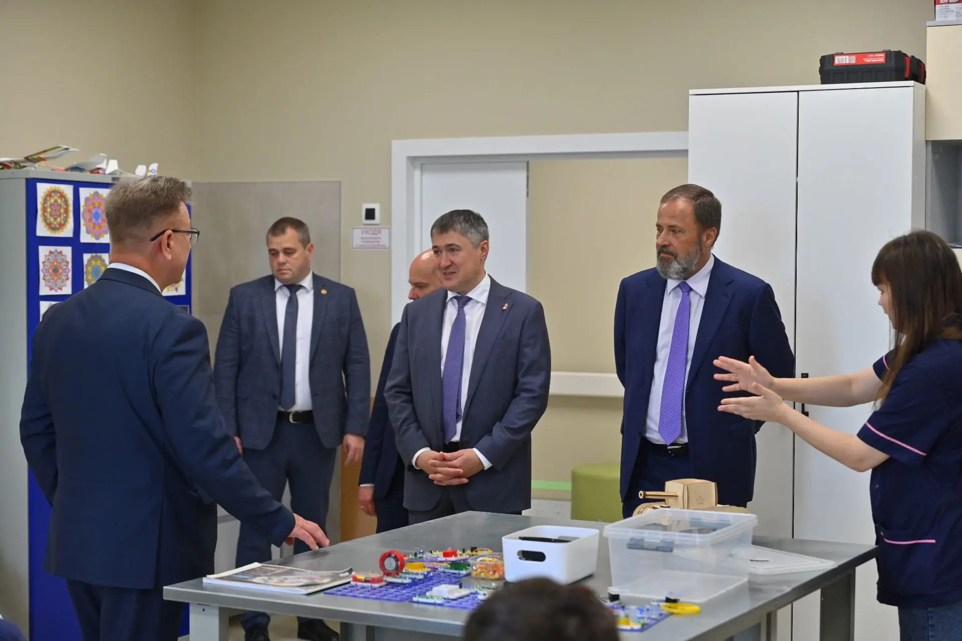 В Пермском крае с рабочим визитом Игорь Комаров — полномочный представитель Президента ...