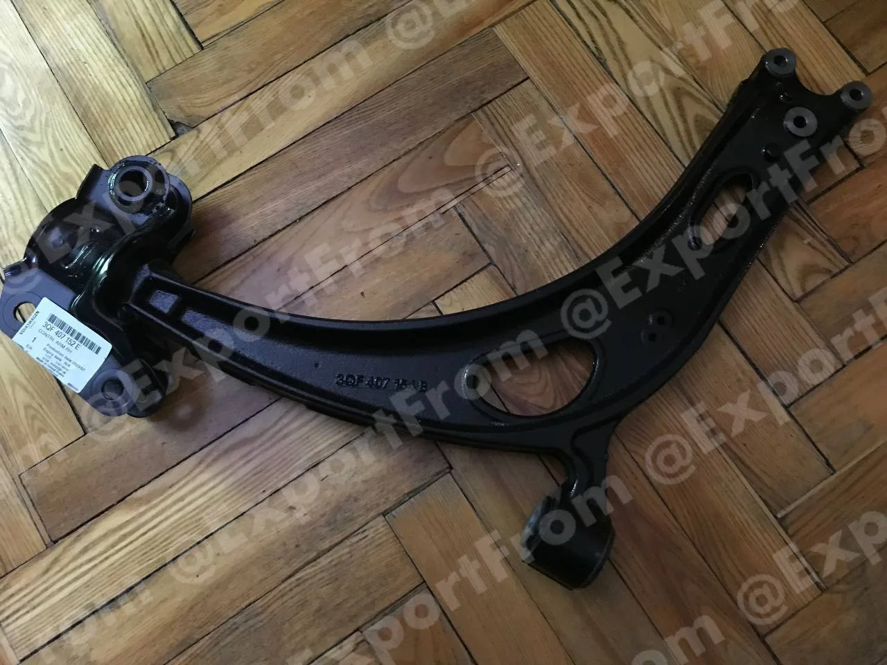 Оригинальный рычаг подвески VW