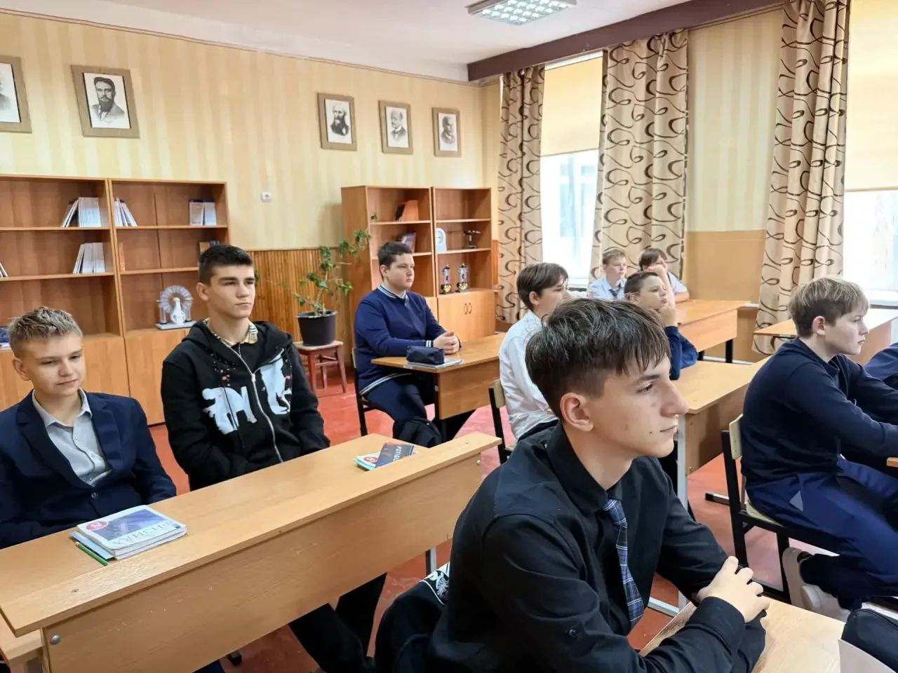🤳📞Телефон: помощник или ловушка?