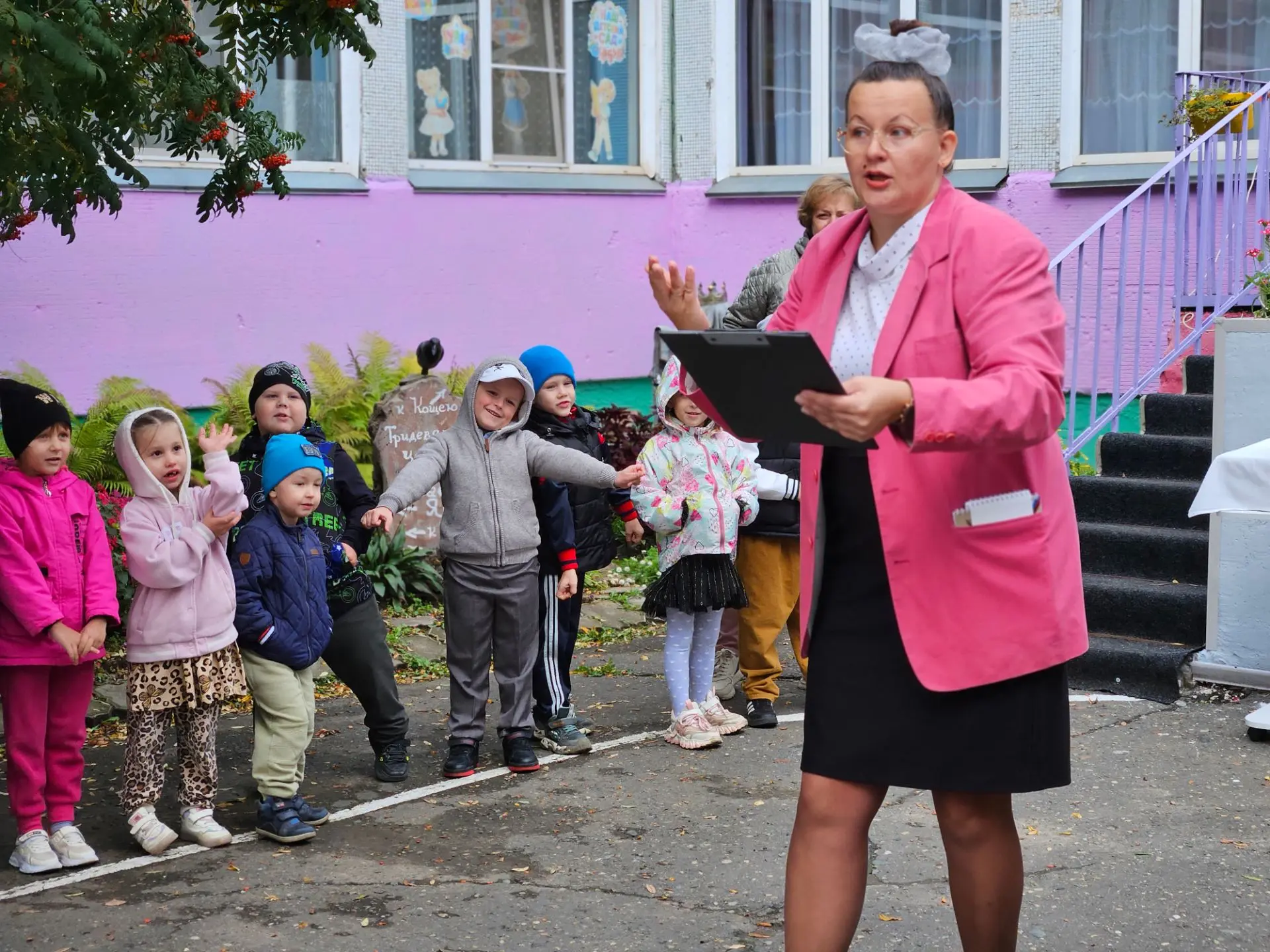 🎒 Пропавший чемоданчик найден! ✅🥳В нашем саду прошёл особенный День Знаний👏📚✨