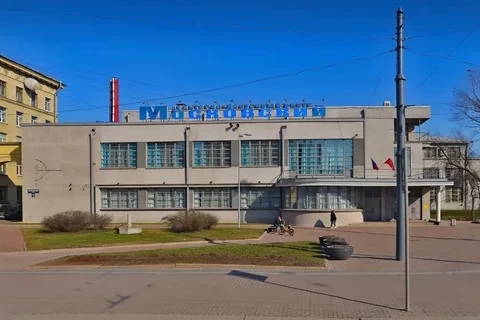 🎨 Ура! Ещё один дошкольный день на выставке «Родной район»: праздник детства и ярких к...