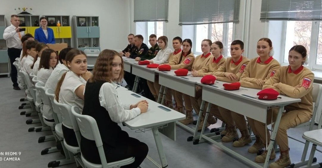 5 февраля, в нашей школе прошел важный диспут-клуб "Есть такая профессия — Родину защищать"! Меропри