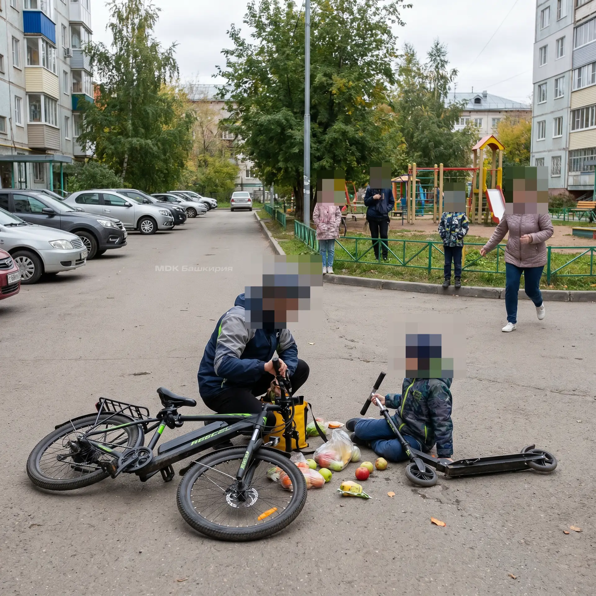 В Уфе курьер на электровелосипеде сбил ребенка

Во дворе дома 21-летний курьер на электровелосипеде 