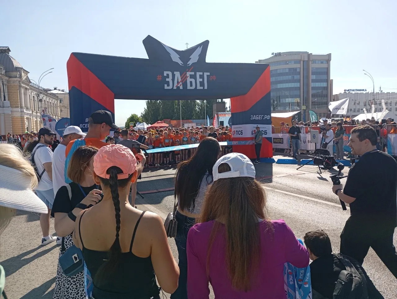 Волонтёры ТГТУ на самом синхронном старте планеты!🏃‍♂️  🙋‍♀️Наши волонтёры успешно отработали на Заб