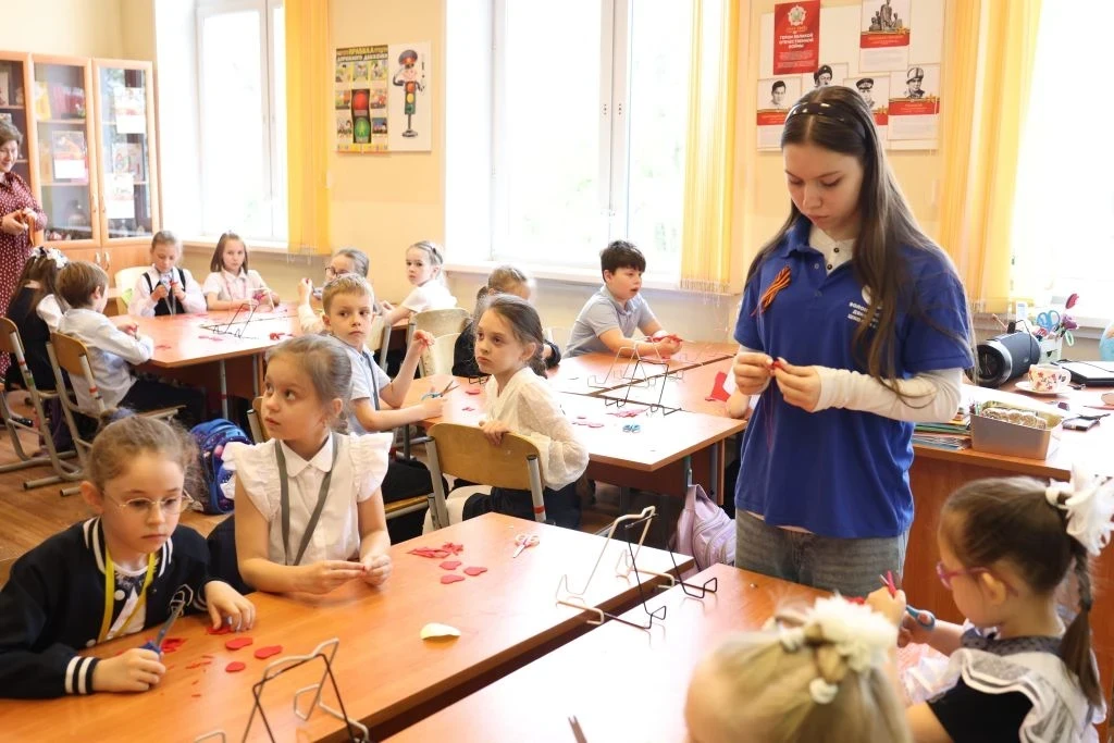 ИДЁМ К ПОБЕДЕ!  ❤️‍🔥 Впереди для нашей страны самый значимый и дорогой сердцу каждого праздник - Ден