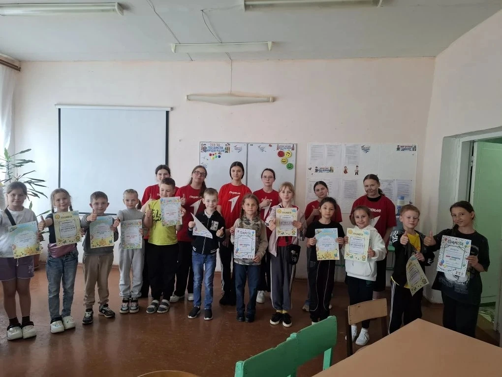 👋 Старт смены в школьном лагере: Первые, игры и сказочные герои