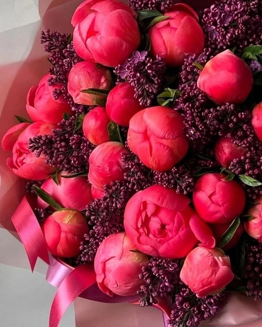 ‎💐Сегодня День Рождения отмечают сестра-хозяйка хирургического отделения – Хуснутдинов...