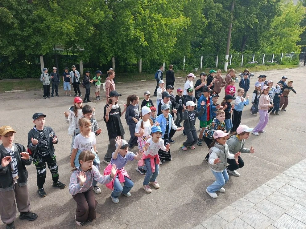 Второй день в летнем лагере: бодрое утро и море позитива!