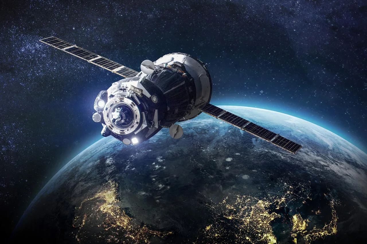 🇷🇺 Ни один из 16 спутников «Рассвет» (российский аналог Starlink) не вышел на расчетн...