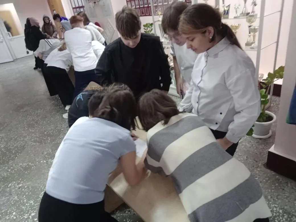 Неделя общественных наук в нашей школе: Путешествие в прошлое для пятиклассников!  Сегодня в нашей ш