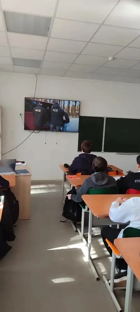 Просмотр фильма «Предательство»   2 марта в нашей гимназии состоялся организованный просмотр докумен