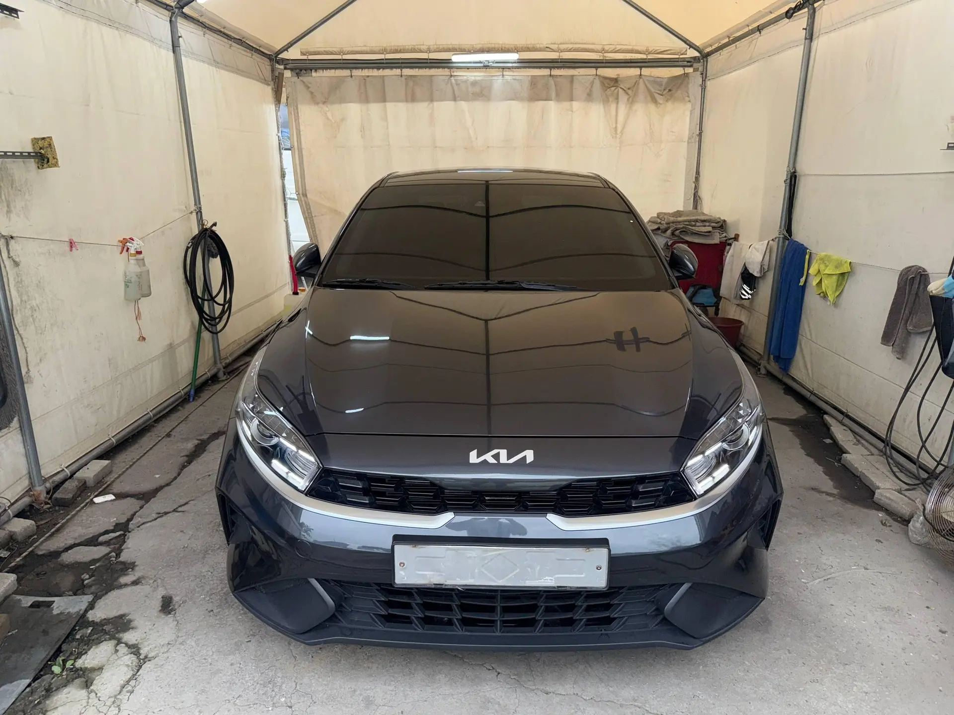 Друзья, в наличии у нас в Корее очень хорошая Kia k3. Скинули цену на 150.000р.