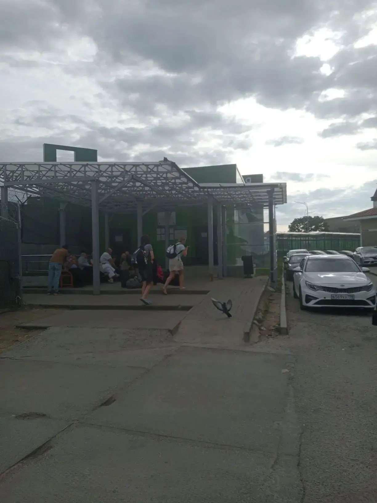 Камера - очередь из Нарвы (Эстония) в Россию https://balticlivecam.com/ru/cameras/eston...