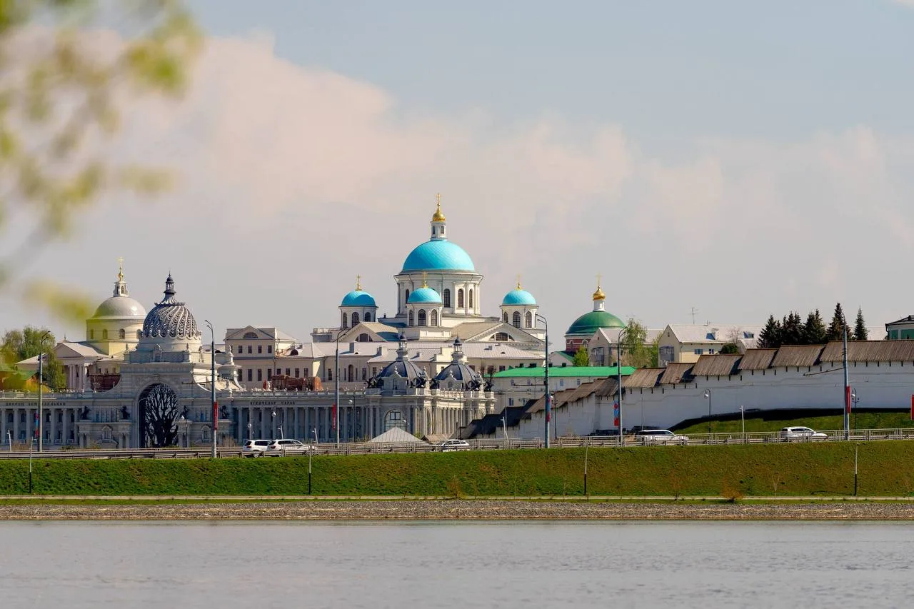 ✨ Богослужения в Казанском соборе в предстоящие святые дни