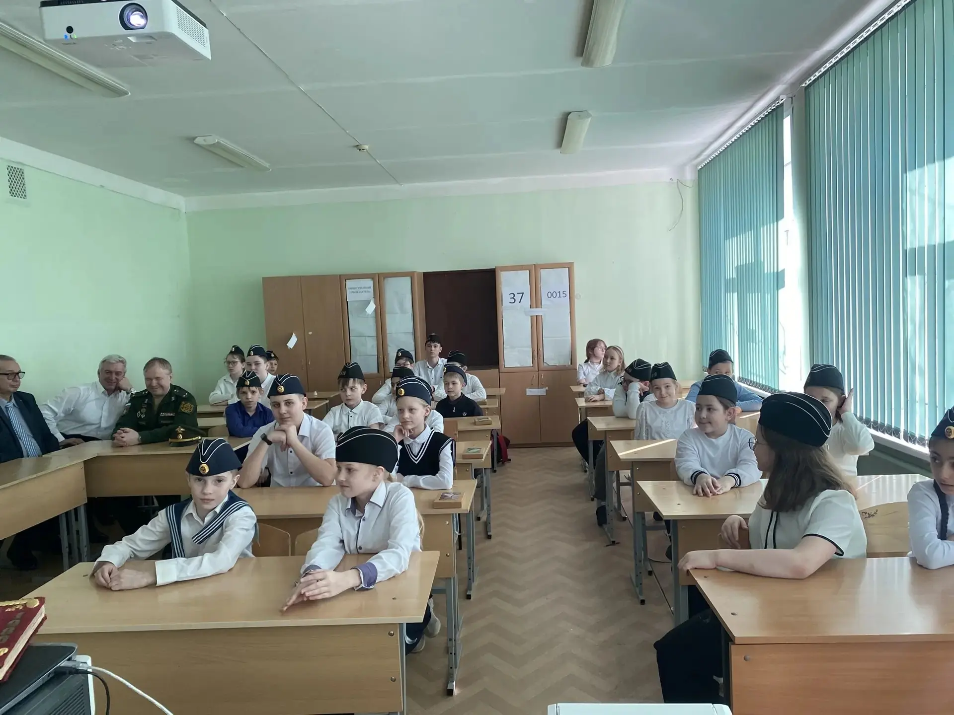 🇷🇺МУЖЕСТВО ПОКОЛЕНИЙ: ВСТРЕЧА С ГЕРОЯМИ ПОДВОДНОГО ФЛОТА 🇷🇺    19 марта в музее центра образования -