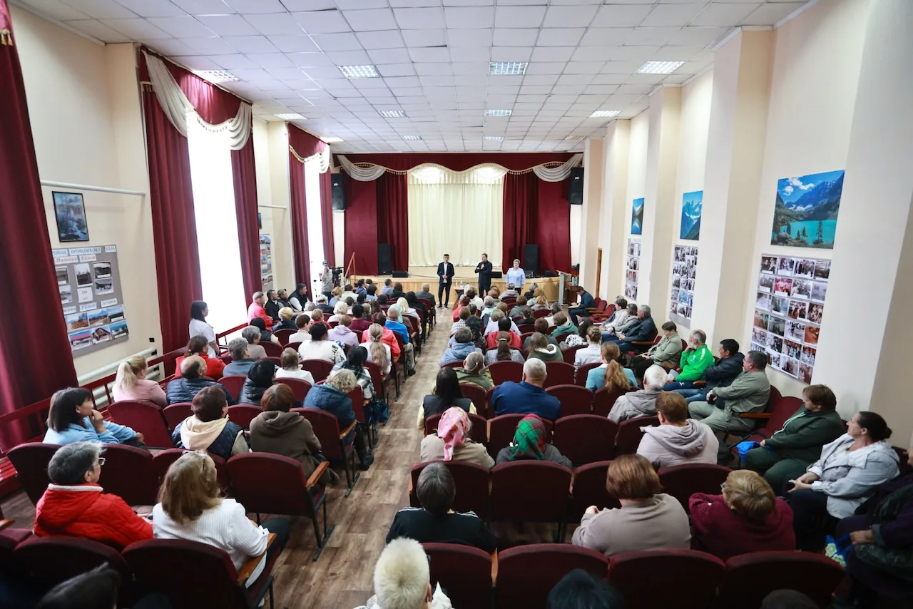Сегодня проводим День муниципалитета в Усть-Коксинском районе. На встречу в Чендеке соб...