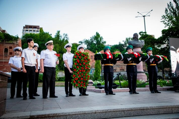 22 июня 2026 года работники и курсанты Института приняли участие в памятной акции на набережной реки