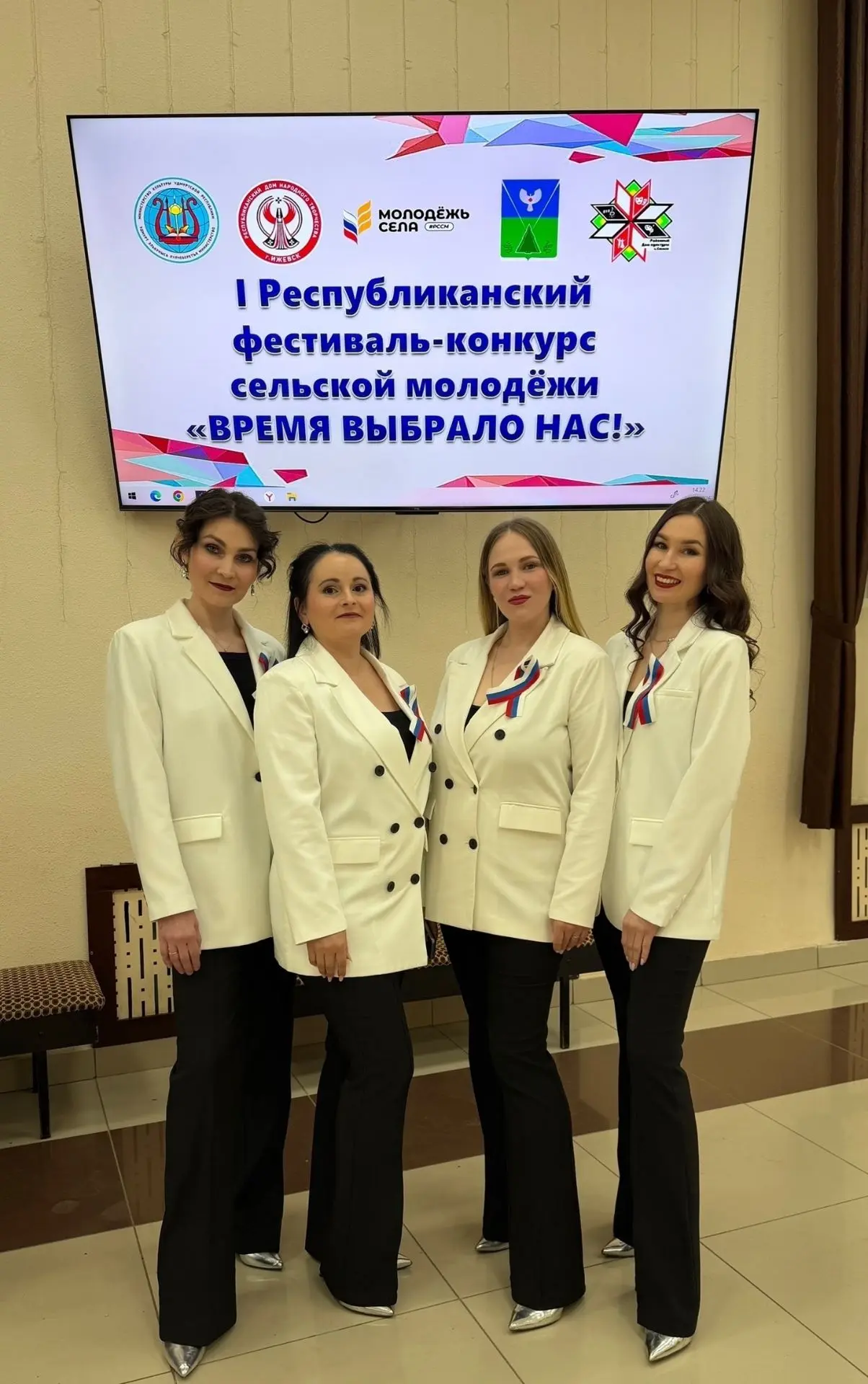 Браво, коллеги!Воскресный день принес победу творческим коллективам РДК с. Шаркан.Обладателем Гран-п