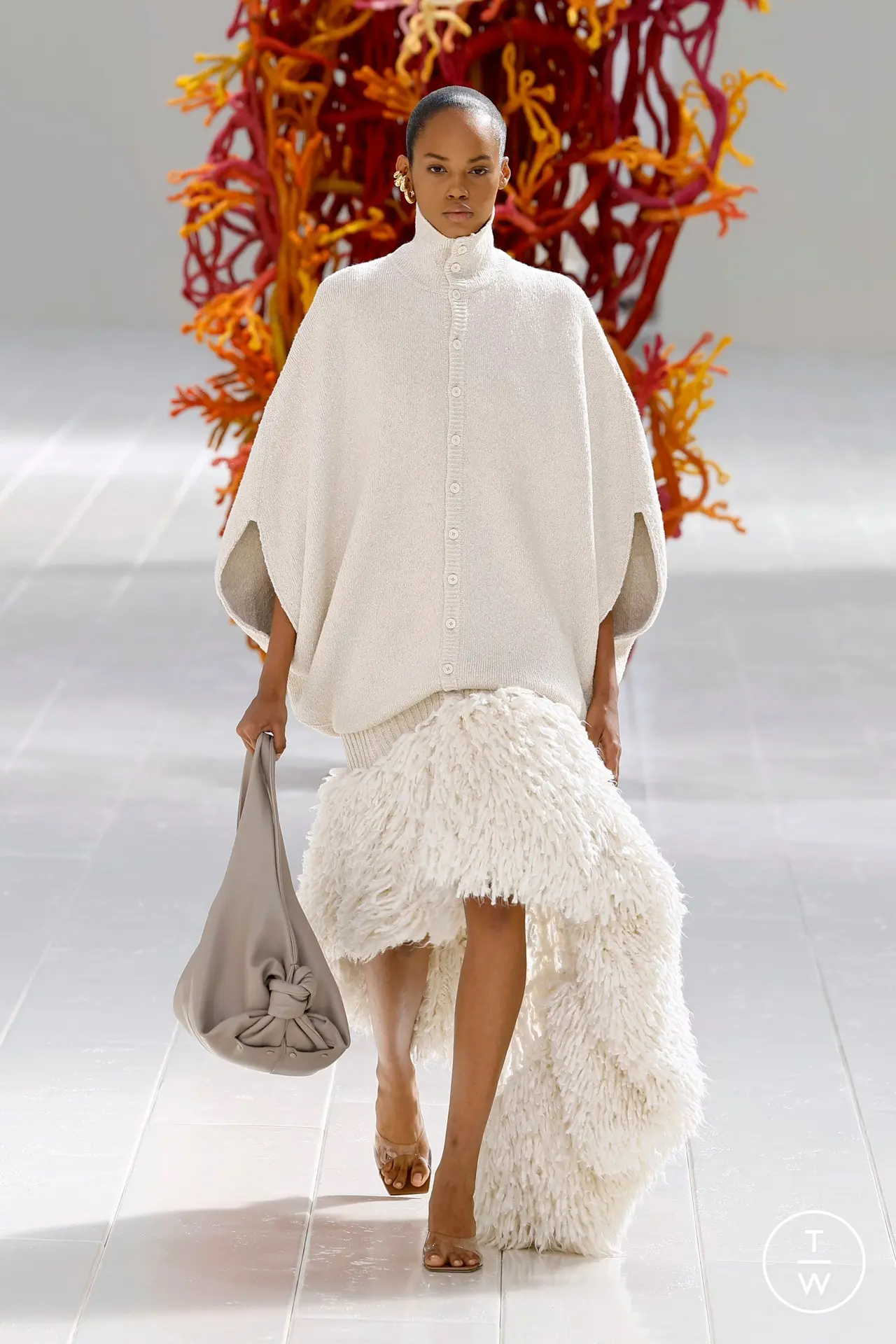 Очень мне близка Balenciaga при Пьерпаоло Пиччоли, фанатом Дэмны я не была, хотя он бес...