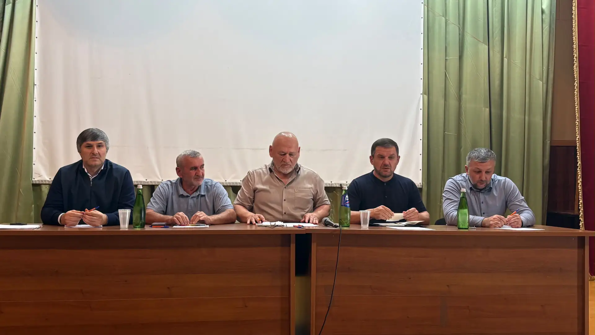 В преддверии единого дня голосования (18–20 сентября) глава района Иса Нурмагомедов про...
