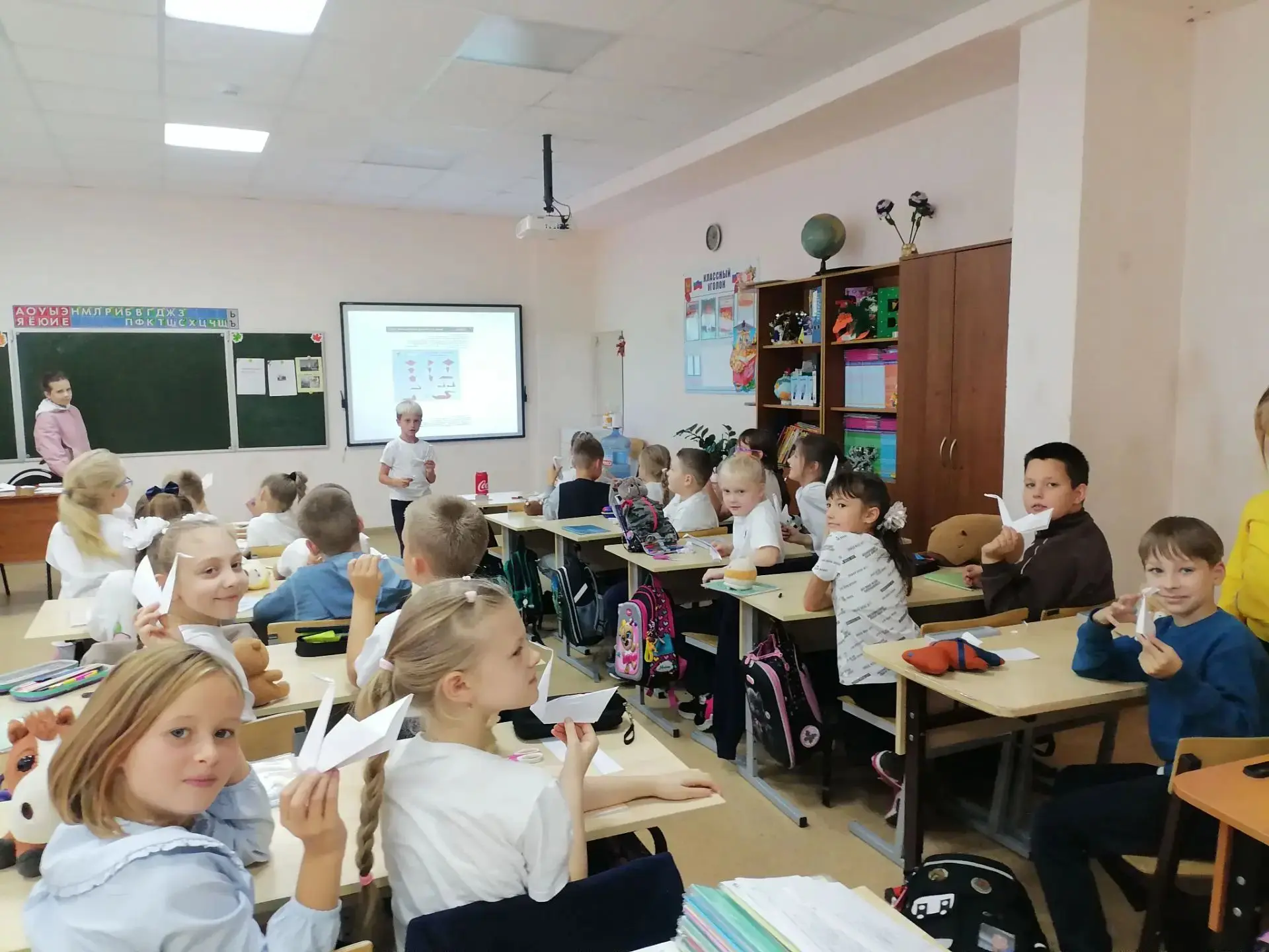 📚 Внимание, друзья! Подготовка ко Дню учителя набирает обороты!