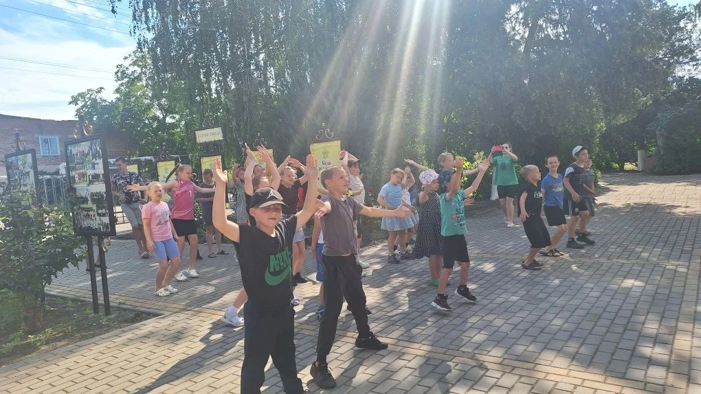 "День дружбы" в пришкольном лагере.
Сегодня состоялся очередной интересный, наполненный развлечениям