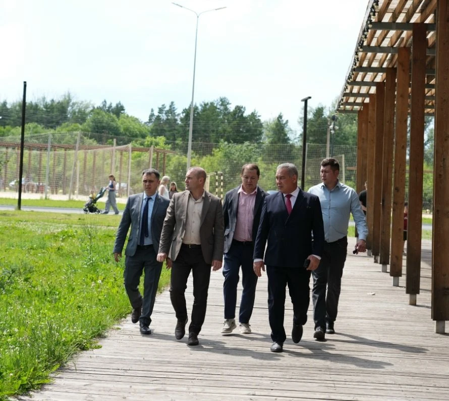 МЭР САЛАВАТА МАРАТ ЗАГИДУЛЛИН ЛИЧНО ПРОВЕРИЛ НАБЕРЕЖНУЮ И НАШЕЛ НЕДОЧЕТЫ!

Глава Салавата Марат Заги