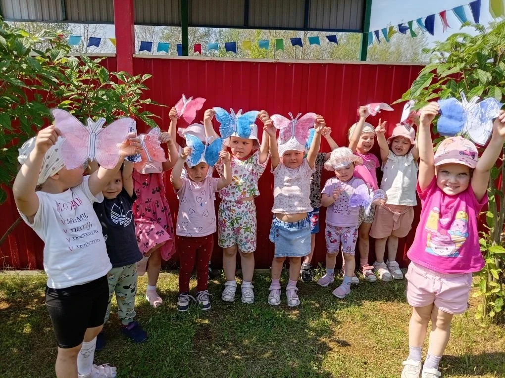 1⃣9⃣ июня — День бабочек, и сегодня у ребят из группы «Капельки» был по-настоящему ярки...