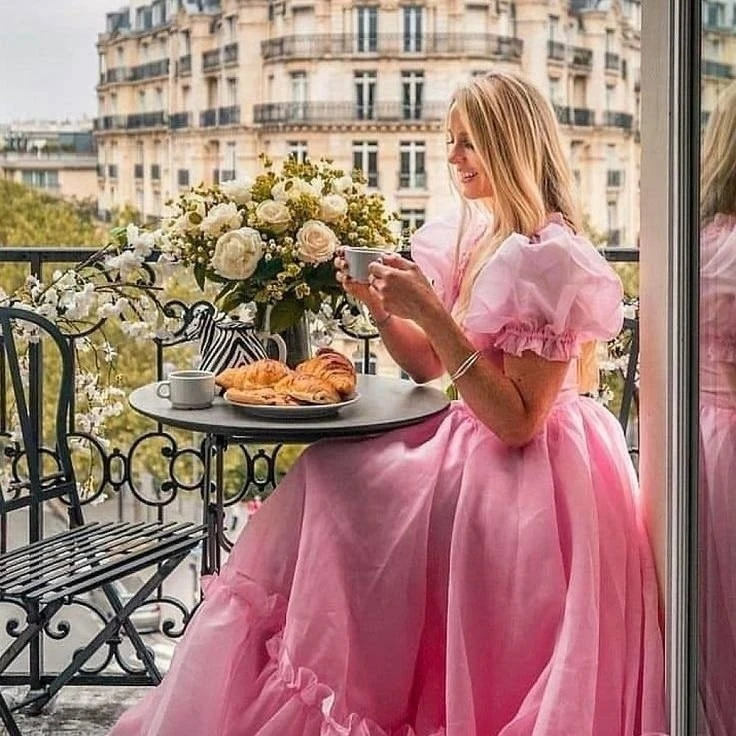 💕☕️ОБРЯД НА ВНИМАНИЕ МУЖЧИН☕️💕

Когда кладёте сахар в кофе или чай, нужно гладить себя по голове и